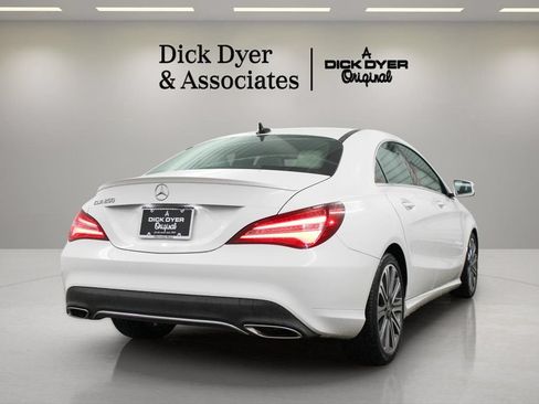 Used 2018 Mercedes-Benz CLA 250 image 11