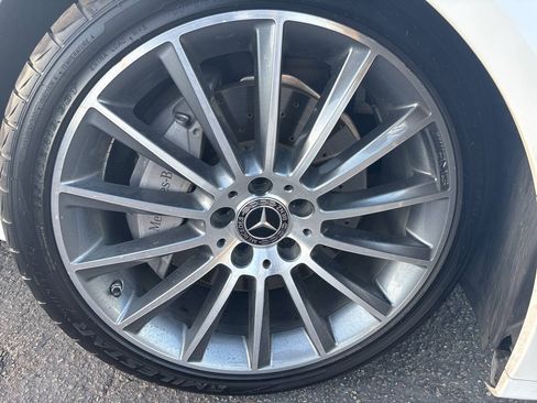 Used 2019 Mercedes-Benz C 300 Sedan image 4