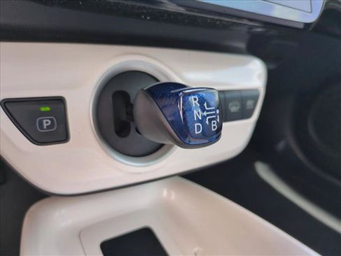 Certified 2018 Toyota Prius Prime Advanced FWD image 12