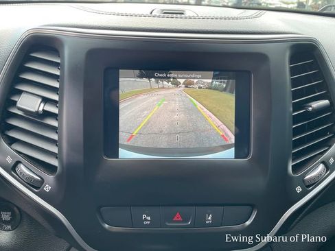 Used 2021 Jeep Cherokee Latitude Lux image 13