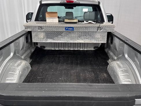 Used 2017 Ford F250 XL w/ Power Equipment Group AWD/4WD image 21