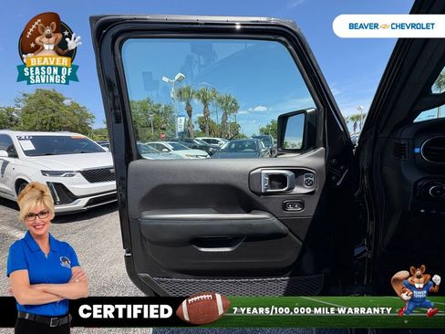 Used 2024 Jeep Wrangler High Altitude AWD/4WD image 31