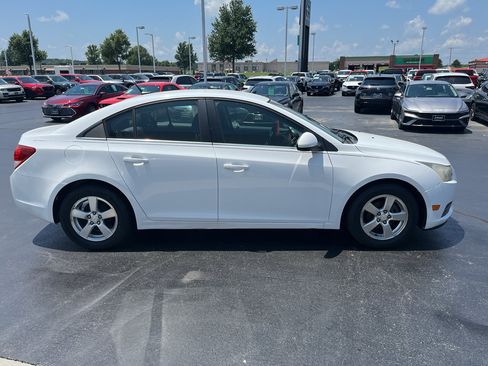 Used 2012 Chevrolet Cruze LT FWD image 6