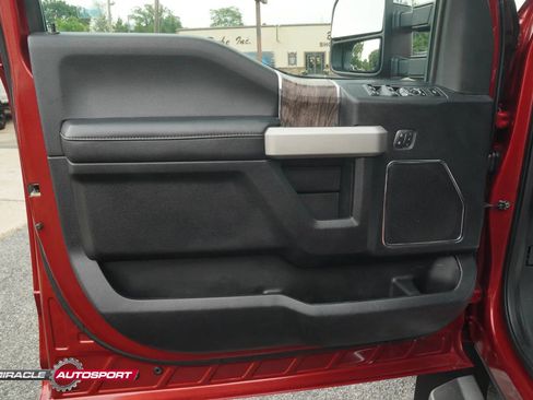 Used 2017 Ford F350 Lariat w/ Lariat Ultimate Package image 15