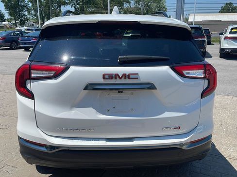 Used 2023 GMC Terrain AT4 AWD/4WD image 5