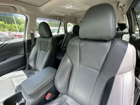 Certified 2024 Subaru Outback Limited AWD/4WD image 17