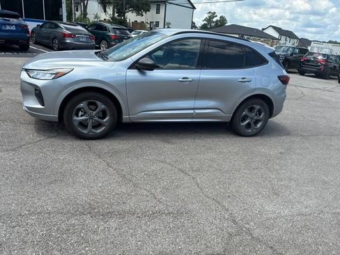 Used 2024 Ford Escape ST-Line AWD/4WD image 15