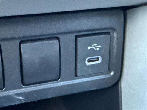 Certified 2024 Toyota Corolla Cross L image 20