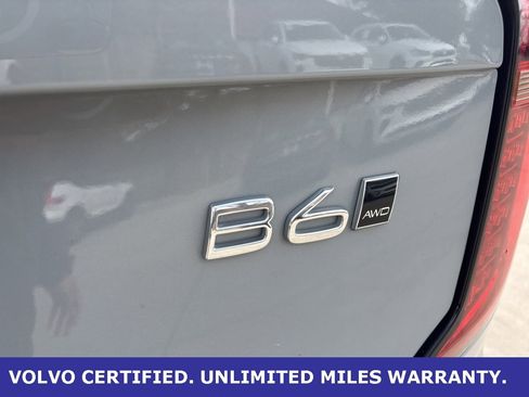 Certified 2025 Volvo XC90 B6 Plus image 9