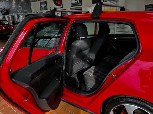 Used 2018 Volkswagen GTI S FWD image 27