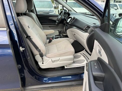 Used 2020 Honda Pilot EX image 15