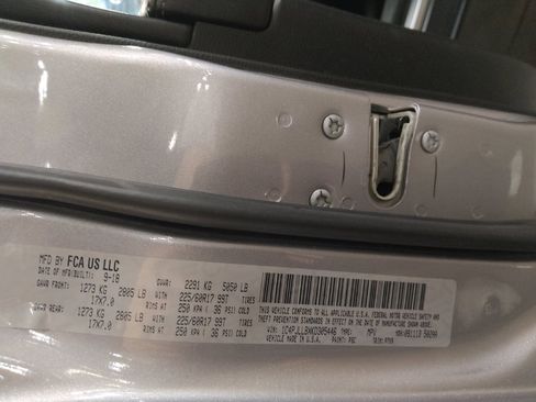 Used 2019 Jeep Cherokee Latitude Plus FWD image 33