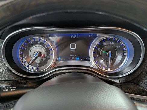 Used 2017 Chrysler 300 C w/ Safetytec Plus Group image 35