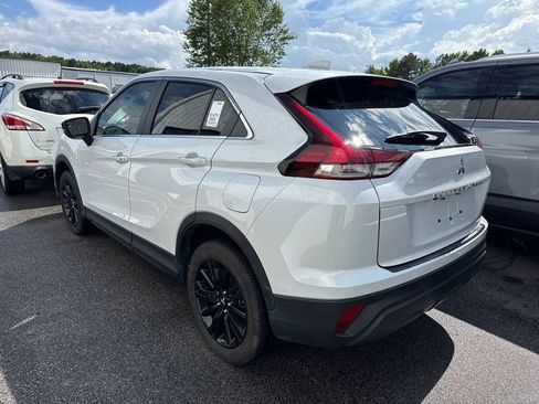 Used 2024 Mitsubishi Eclipse Cross LE AWD/4WD image 3