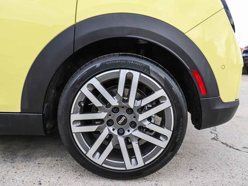 Used 2025 MINI Cooper S FWD image 13