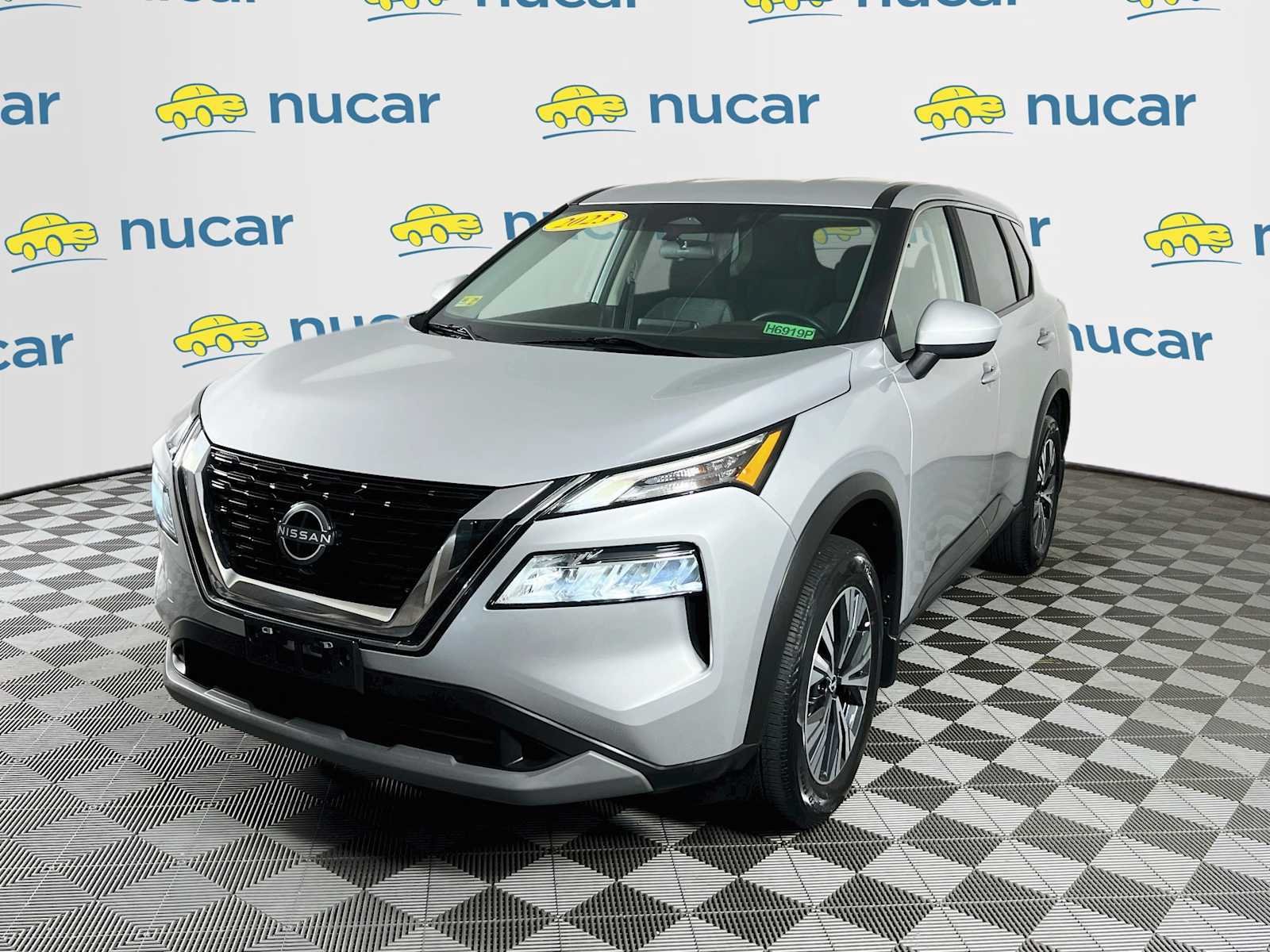 Used 2023 Nissan Rogue SV AWD/4WD image 3
