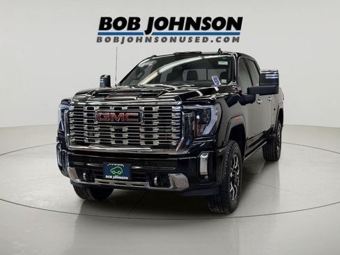 Certified 2025 GMC Sierra 3500 Denali w/ Denali Reserve Package AWD/4WD image 4
