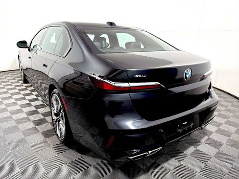Used 2023 BMW 760i xDrive AWD/4WD image 5