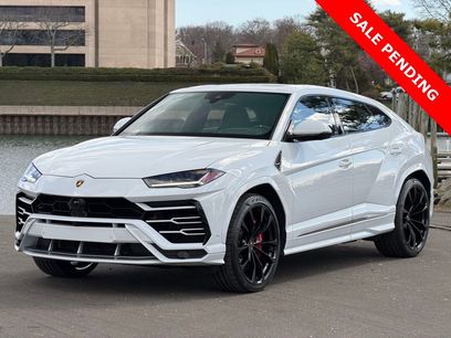 Used 2022 Lamborghini Urus