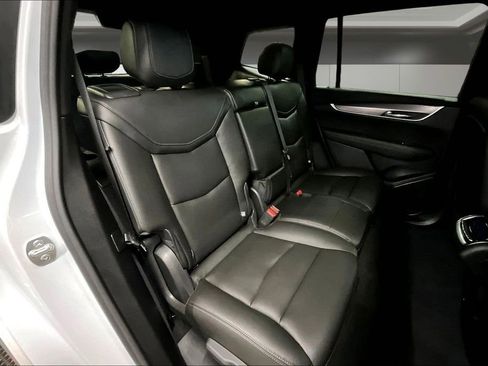 Certified 2025 Cadillac XT6 Luxury image 25