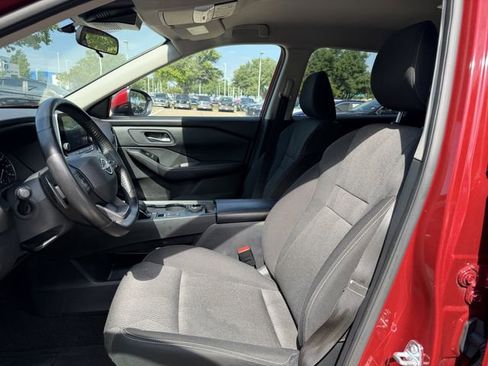 Used 2025 Nissan Rogue SV AWD/4WD image 23