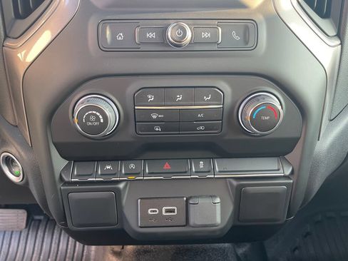 Used 2025 Chevrolet Silverado 1500 W/T AWD/4WD image 11
