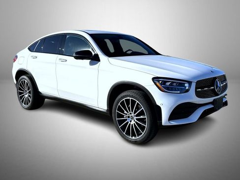 Used 2021 Mercedes-Benz GLC 300 4MATIC Coupe image 3