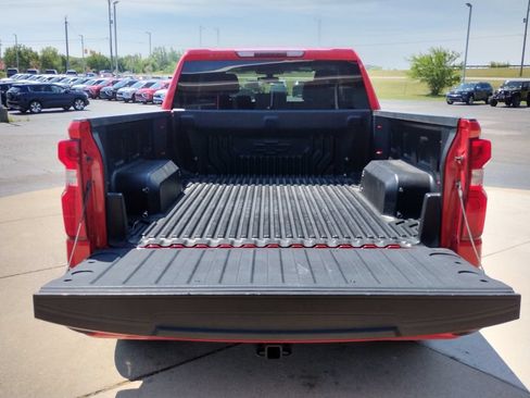 Used 2020 Chevrolet Silverado 1500 Custom w/ Custom Value Package AWD/4WD image 13