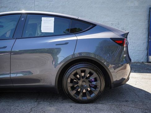 Used 2023 Tesla Model Y Long Range AWD/4WD image 11