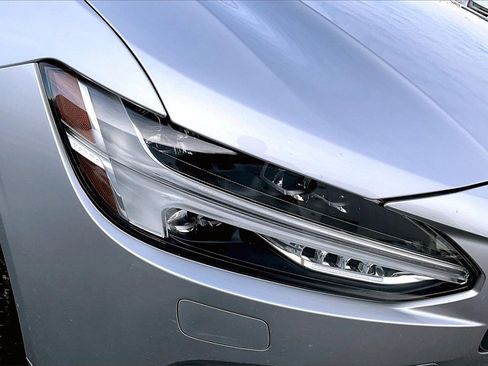 Used 2020 Volvo S90 T6 R-Design w/ Protection Package Premier image 32