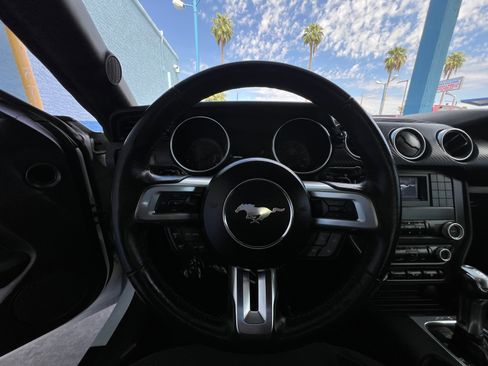 Used 2019 Ford Mustang Coupe RWD image 12
