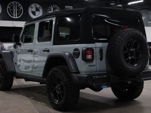 Used 2024 Jeep Wrangler Unlimited AWD/4WD image 3