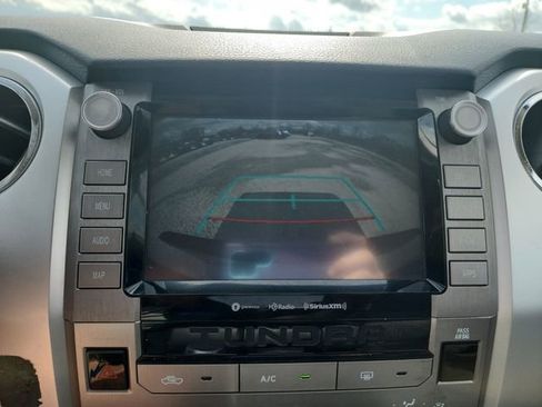 Used 2020 Toyota Tundra SR5 w/ SR5 Convenience Package image 25
