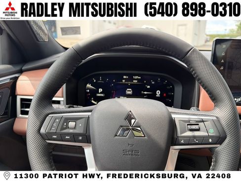 New 2026 Mitsubishi Outlander SEL image 5