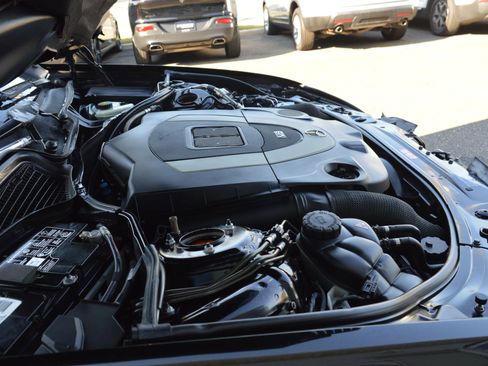 Used 2010 Mercedes-Benz S 550 S 550 4MATIC Sedan 4D image 37