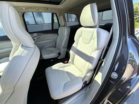 Certified 2025 Volvo XC90 T8 Ultra w/ Protection Package AWD/4WD image 23