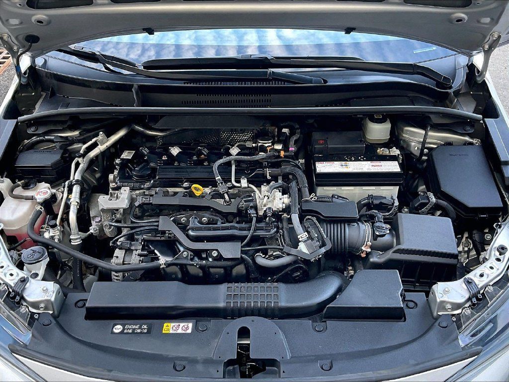 Used 2021 Toyota Corolla SE w/ Carpet Mat Package (TMS) FWD image 30