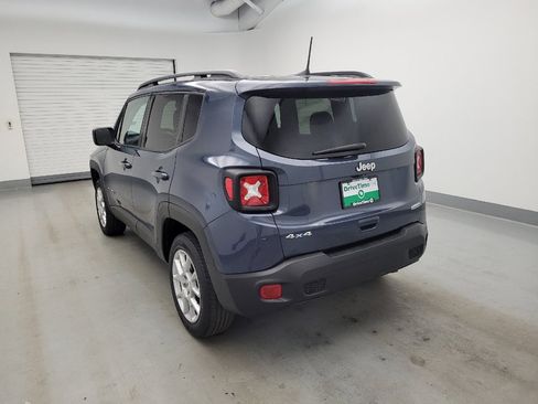 Used 2022 Jeep Renegade Latitude w/ Convenience Group AWD/4WD image 5