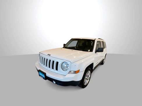 Used 2011 Jeep Patriot Latitude image 4