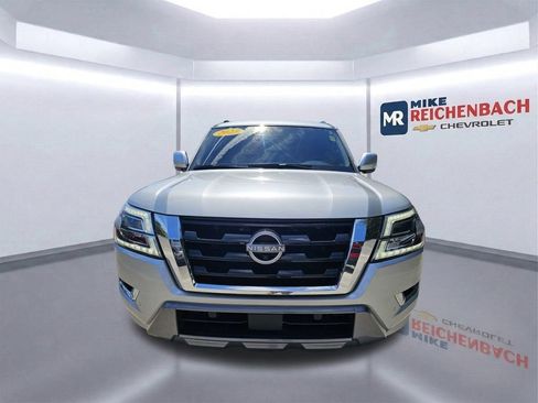 Used 2023 Nissan Armada SL w/ Captain's Chairs Package RWD image 9
