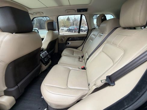 Used 2019 Land Rover Range Rover HSE image 29