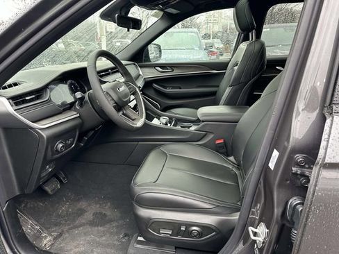 New 2026 Jeep Grand Cherokee L Limited image 9