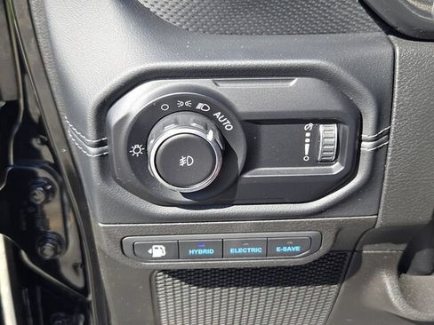 Used 2024 Jeep Wrangler Unlimited Rubicon 4xe AWD/4WD image 25