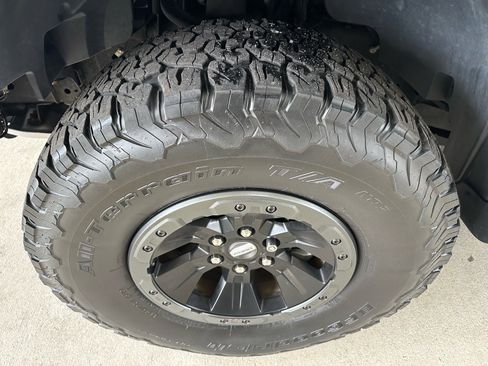 Used 2018 Ford F150 Raptor w/ Equipment Group 802A Luxury image 5