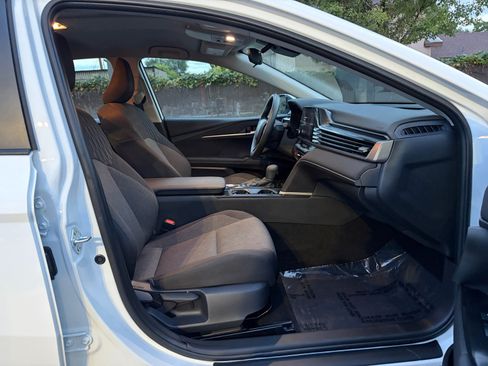 Used 2026 Toyota Camry LE FWD image 29