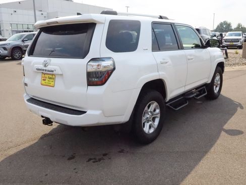 Used 2021 Toyota 4Runner SR5 AWD/4WD image 7