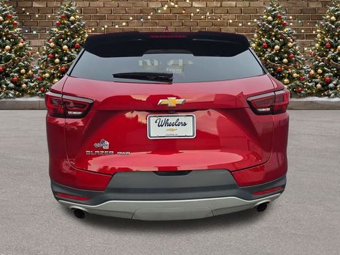 Used 2025 Chevrolet Blazer LT image 4