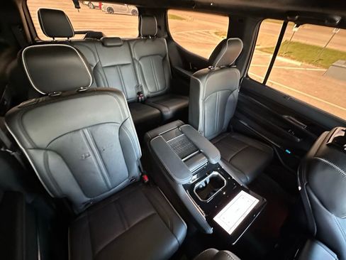 Used 2024 Jeep Grand Wagoneer Series II w/ Quick Order Packagew 28T AWD/4WD image 27