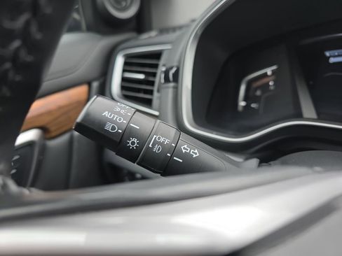 Used 2022 Honda CR-V Touring image 30