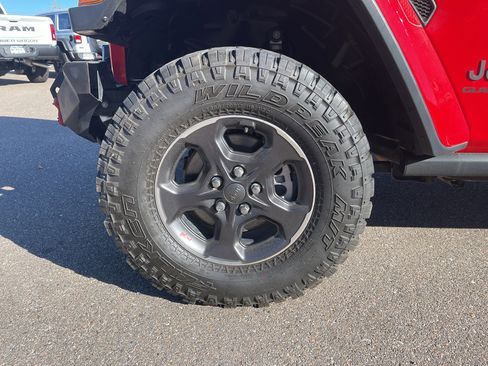 Used 2021 Jeep Gladiator Rubicon w/ LED Lighting Group image 18